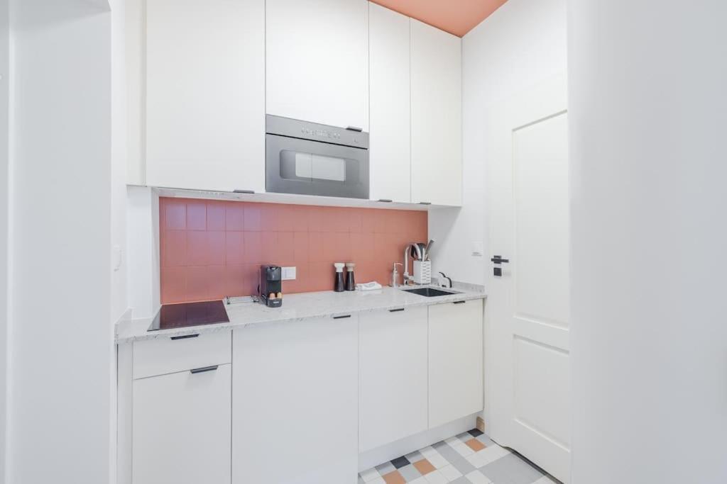 Modern Apartment In City Centre 格但斯克 外观 照片