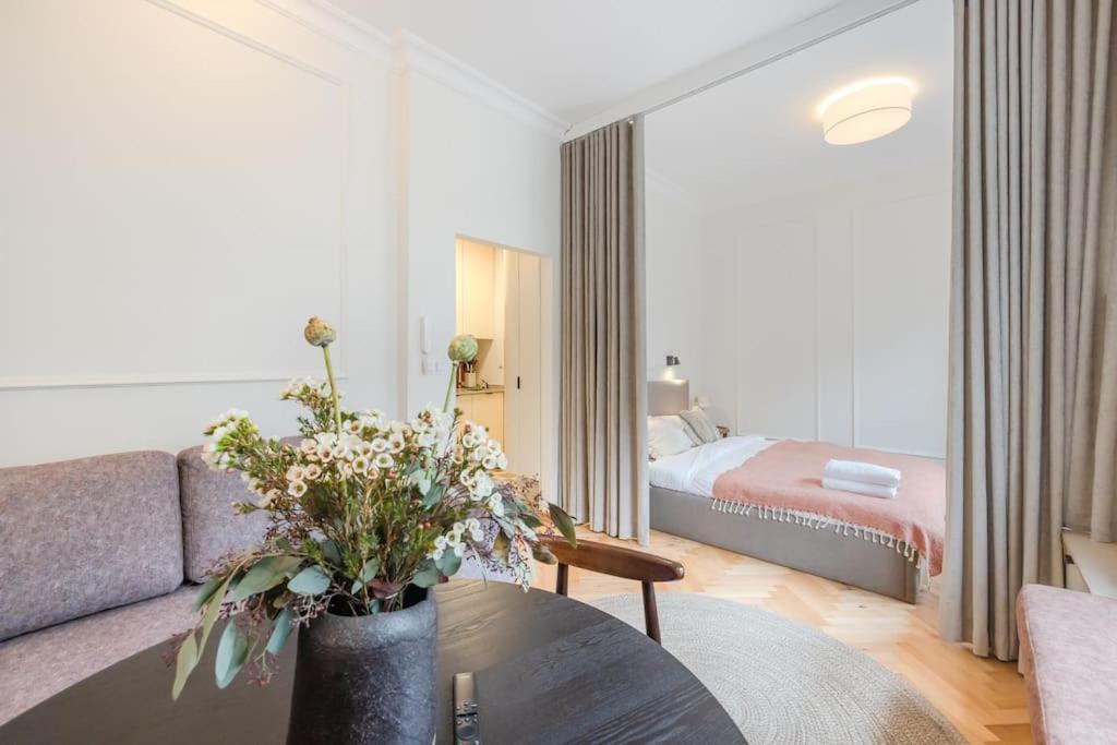 Modern Apartment In City Centre 格但斯克 外观 照片